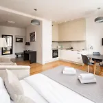 Piekna Grey Studio